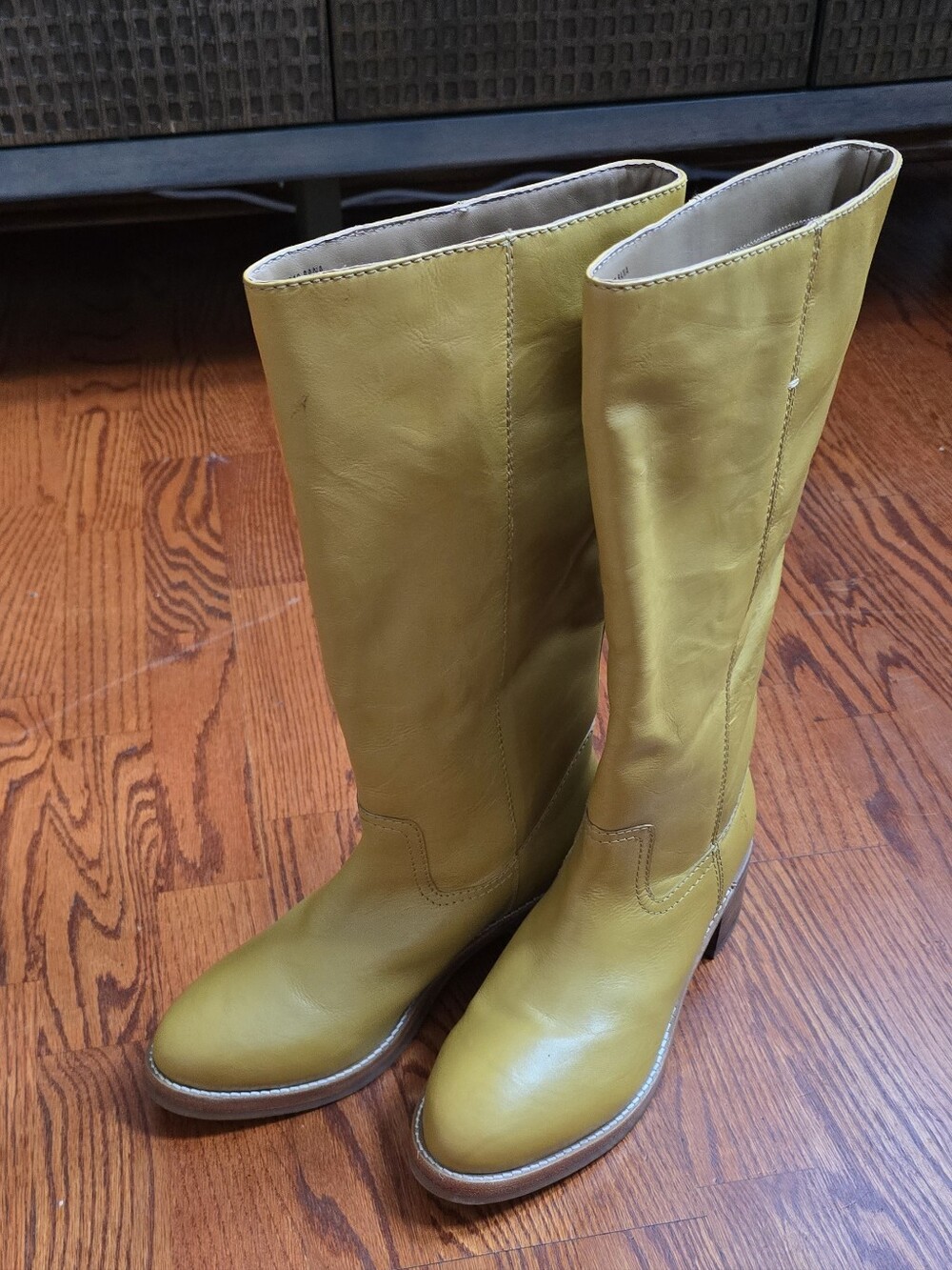 Frye Camryn Tall Pull On Leather Boots Banana Yellow 10M